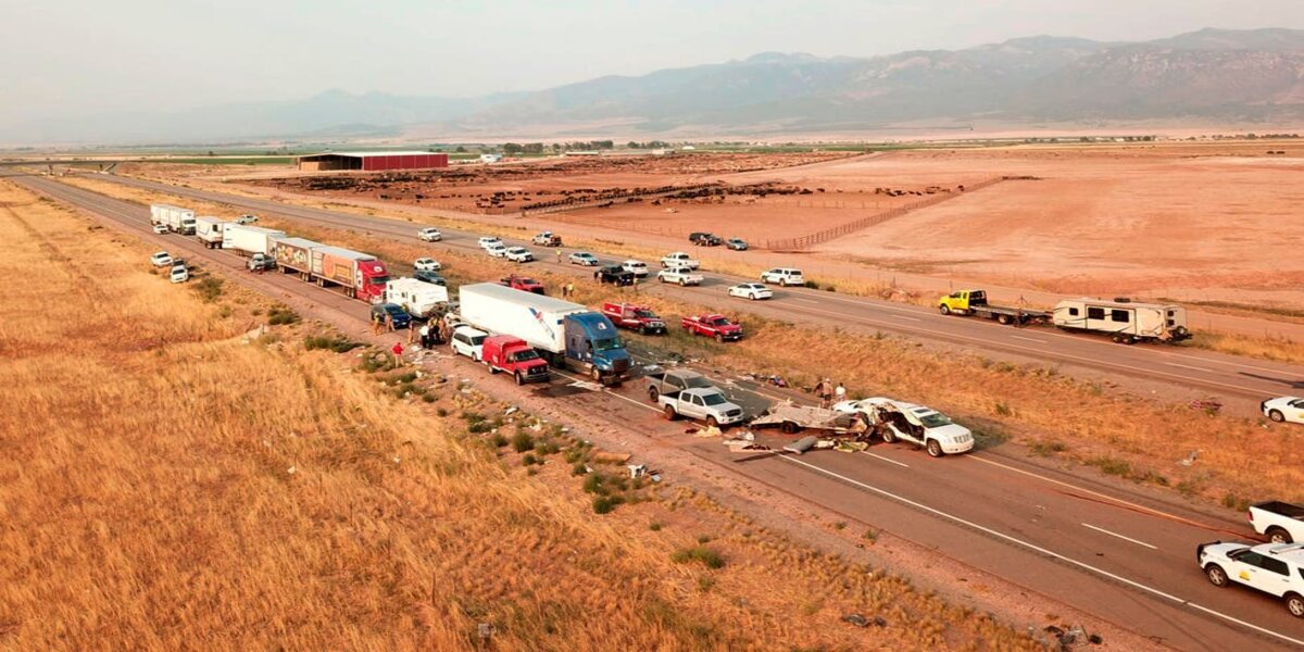 At least 7 killed in 20-vehicle crash in Utah during a sandstorm