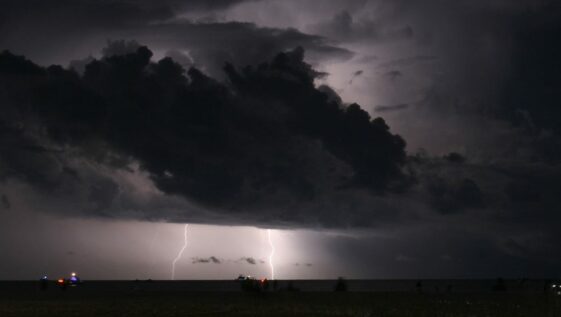 Boy struck by lightning in Orchard Beach dies while 5 others hospitalized