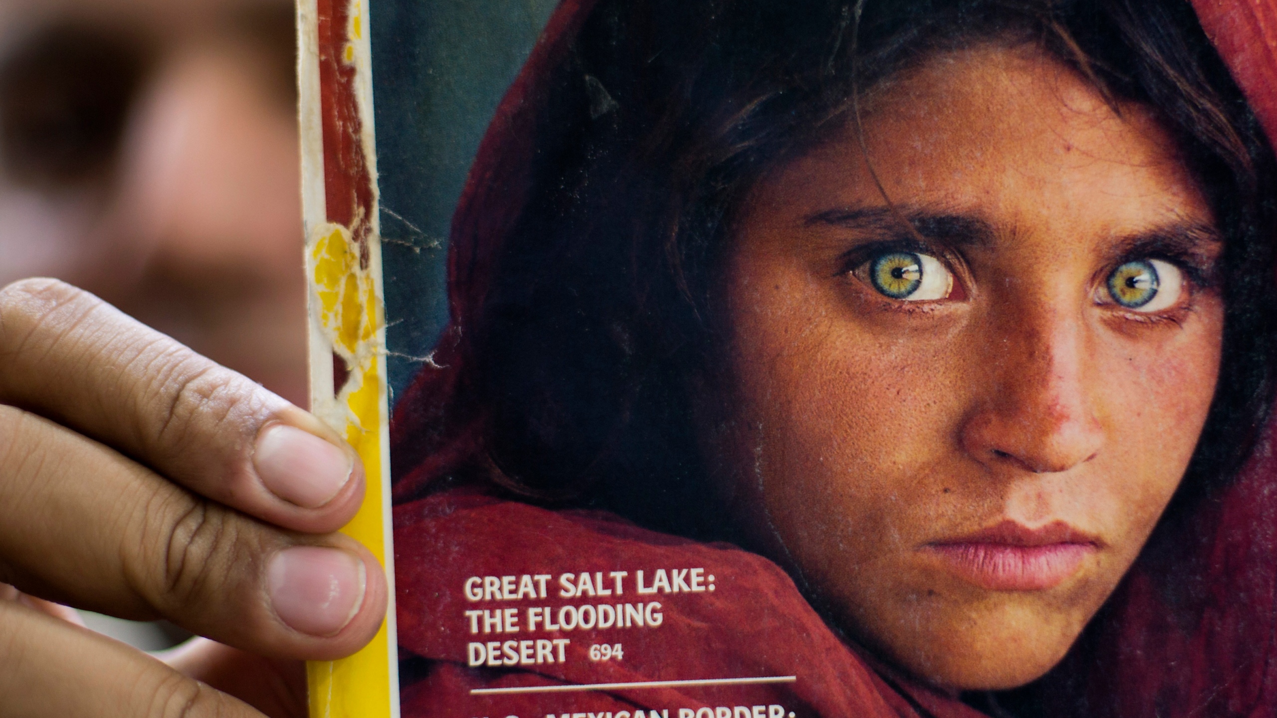 Italy declares "Afghan girl" known for her National Geographic cover as a refugee